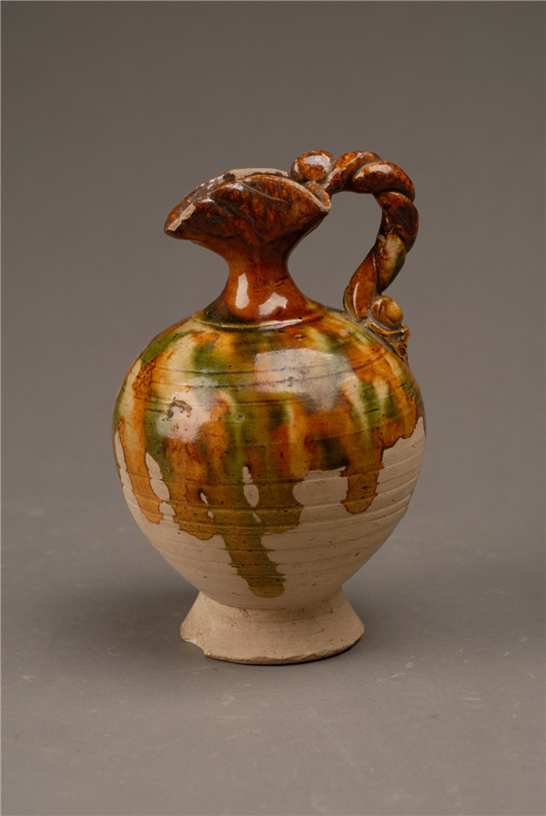 114--三彩花口执壶--九一686.jpg