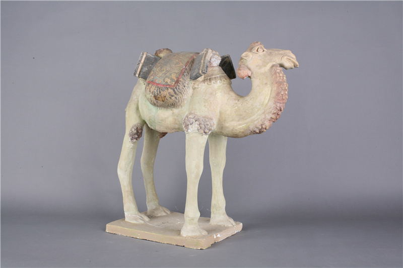 103--彩绘釉陶载物驼--610.jpg