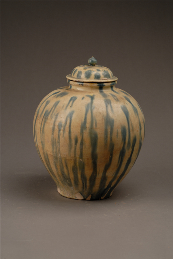 37--三彩带盖罐--010160.jpg