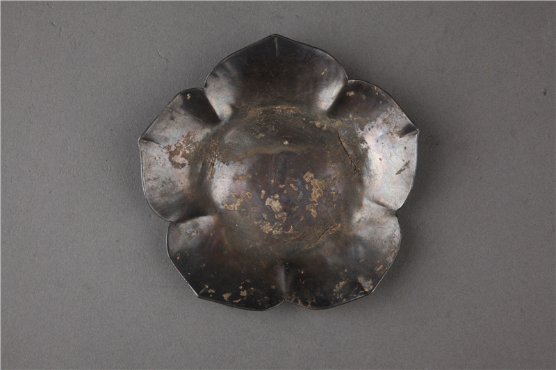 23--莲瓣形小银碟--六〇8.jpg