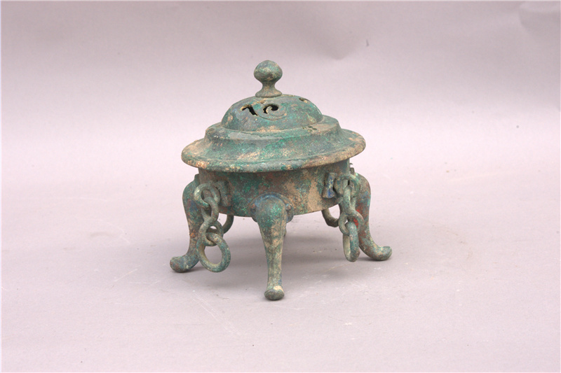 17--四足铜香炉--3gtA141.jpg